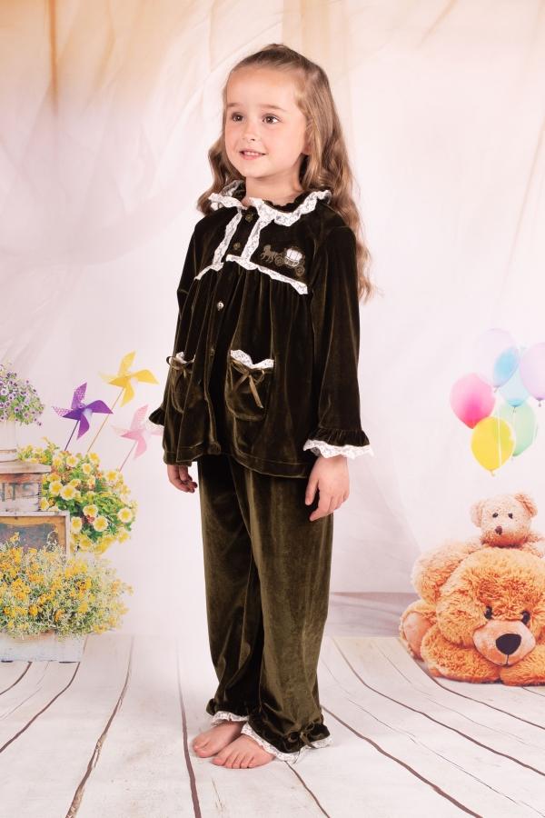 Beau Kids Olive Velvet Pyjamas – Sloane and Faith